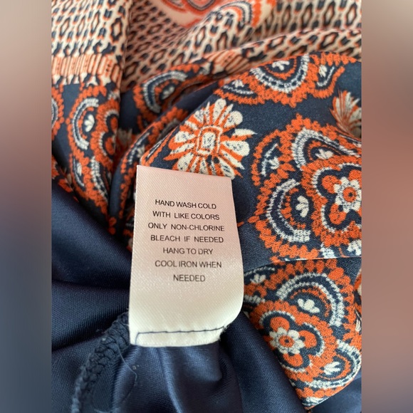 Danielrainn XL Geometric Patterned Ling Sleeved Dress, Lined Elastic Waist - Picture 3 of 5